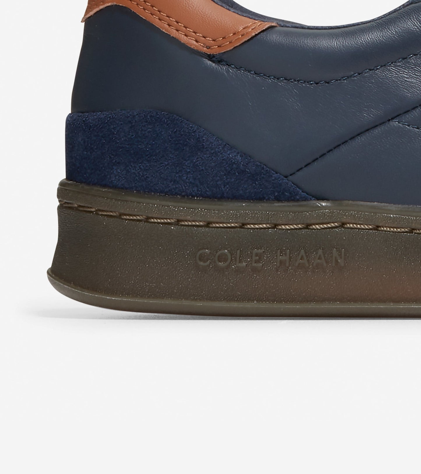 C38051:NAVY/CH BRITISH TAN/GUM