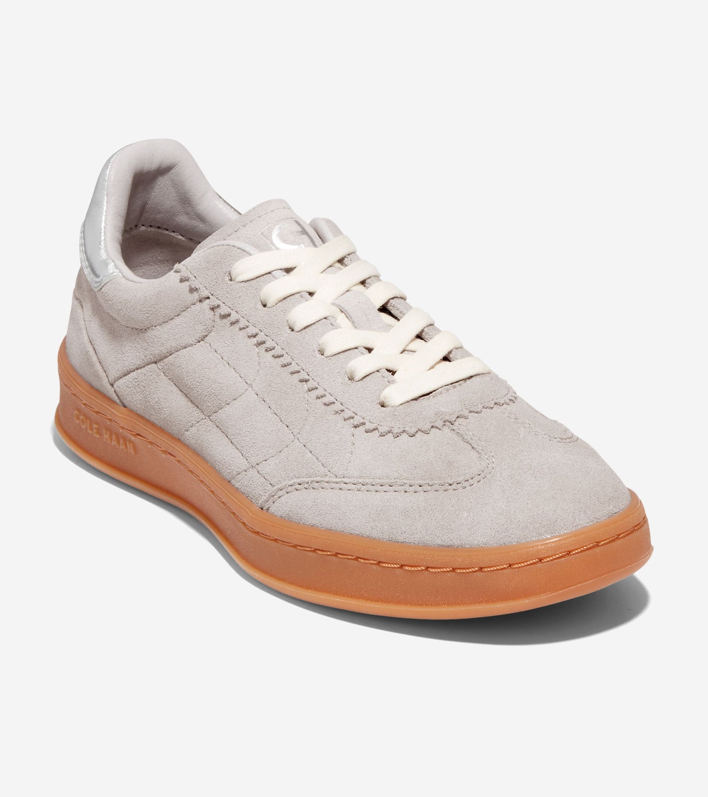 W30273:DOVE SUEDE/SILVER METALLIC