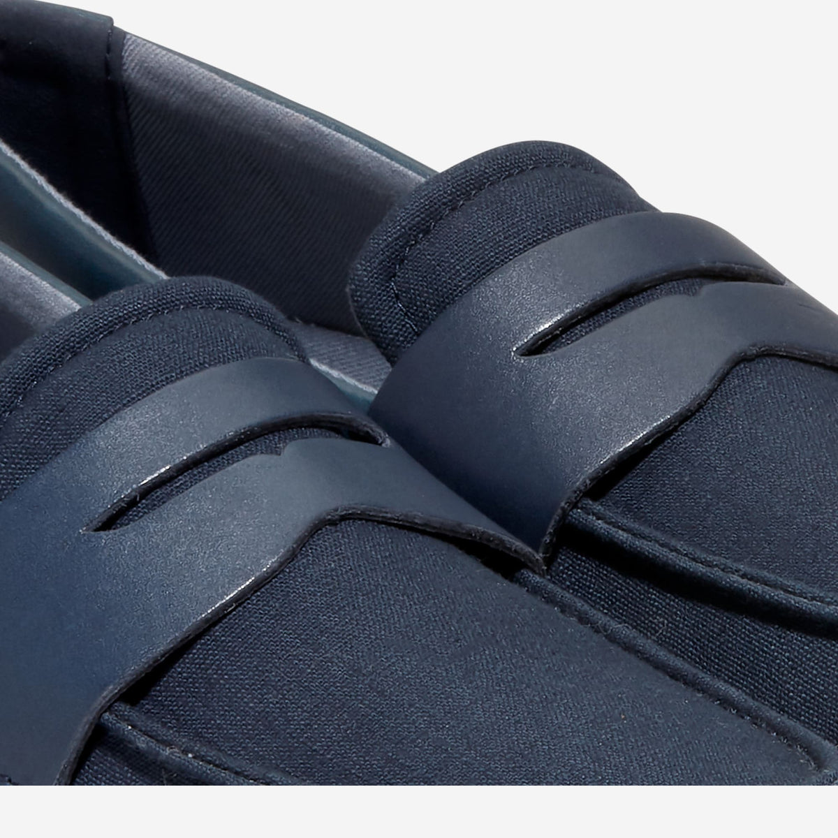 C39014:NAVY BLAZER / ANGORA