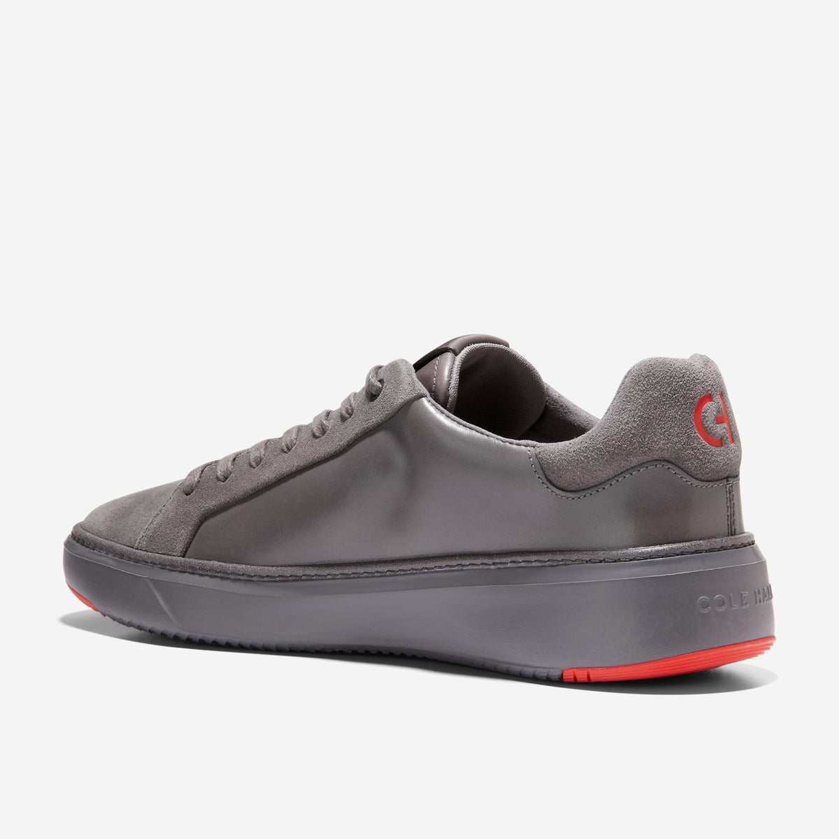 C37531:TORNADO/CITRUS RED/PAVEMENT