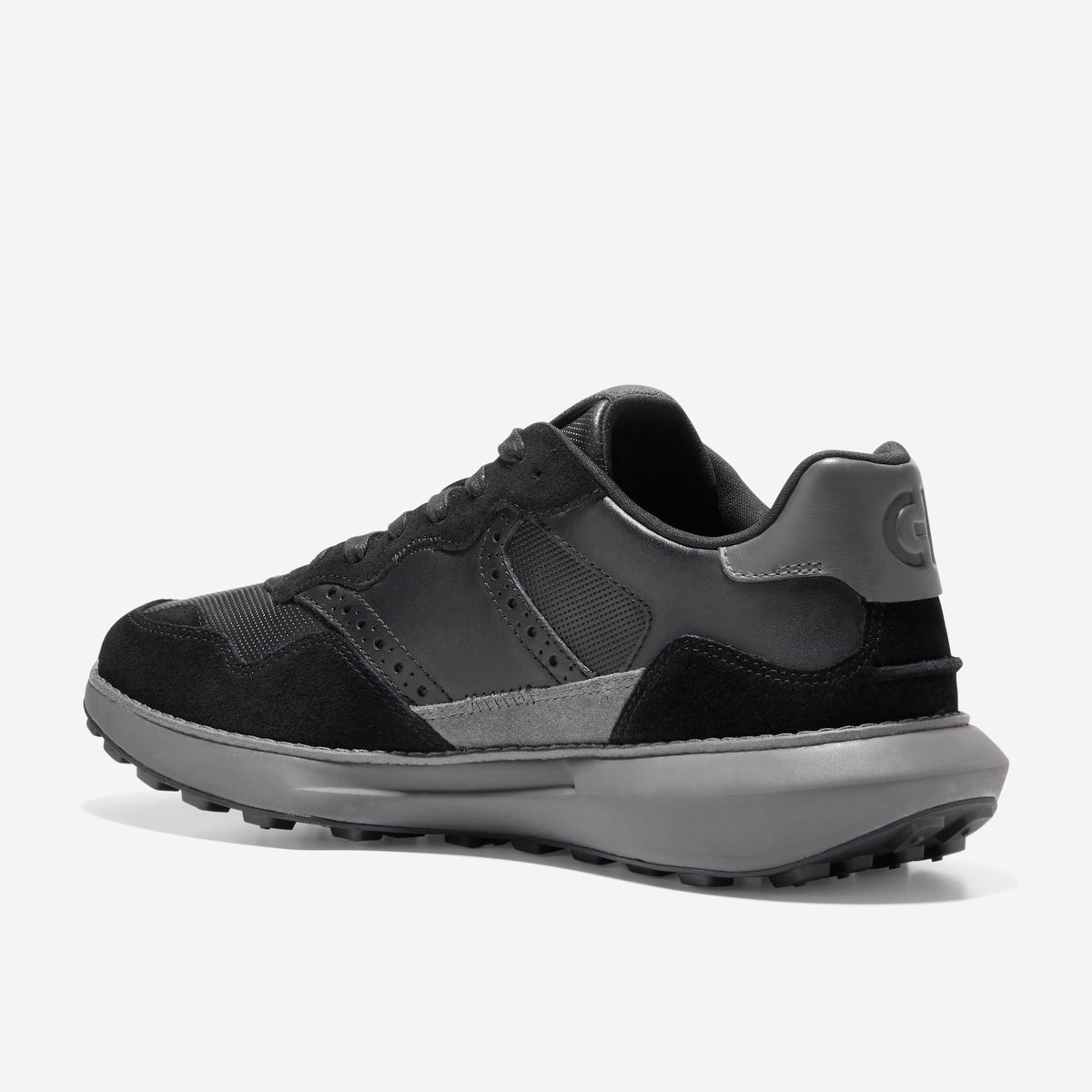 C37522:BLACK/PAVEMENT