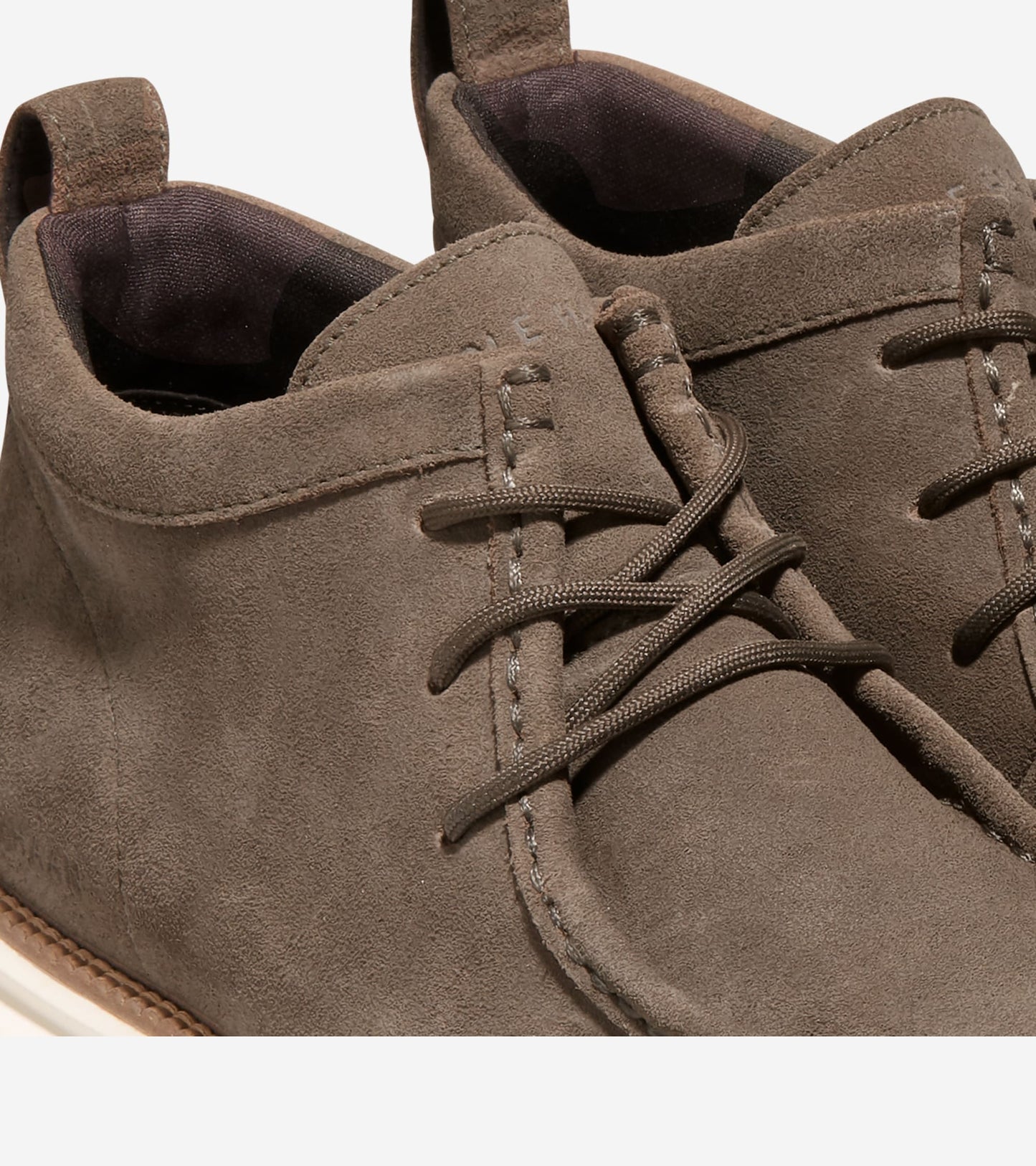 C38739:WREN BROWN SUEDE/CH NATURAL/IVORY WR